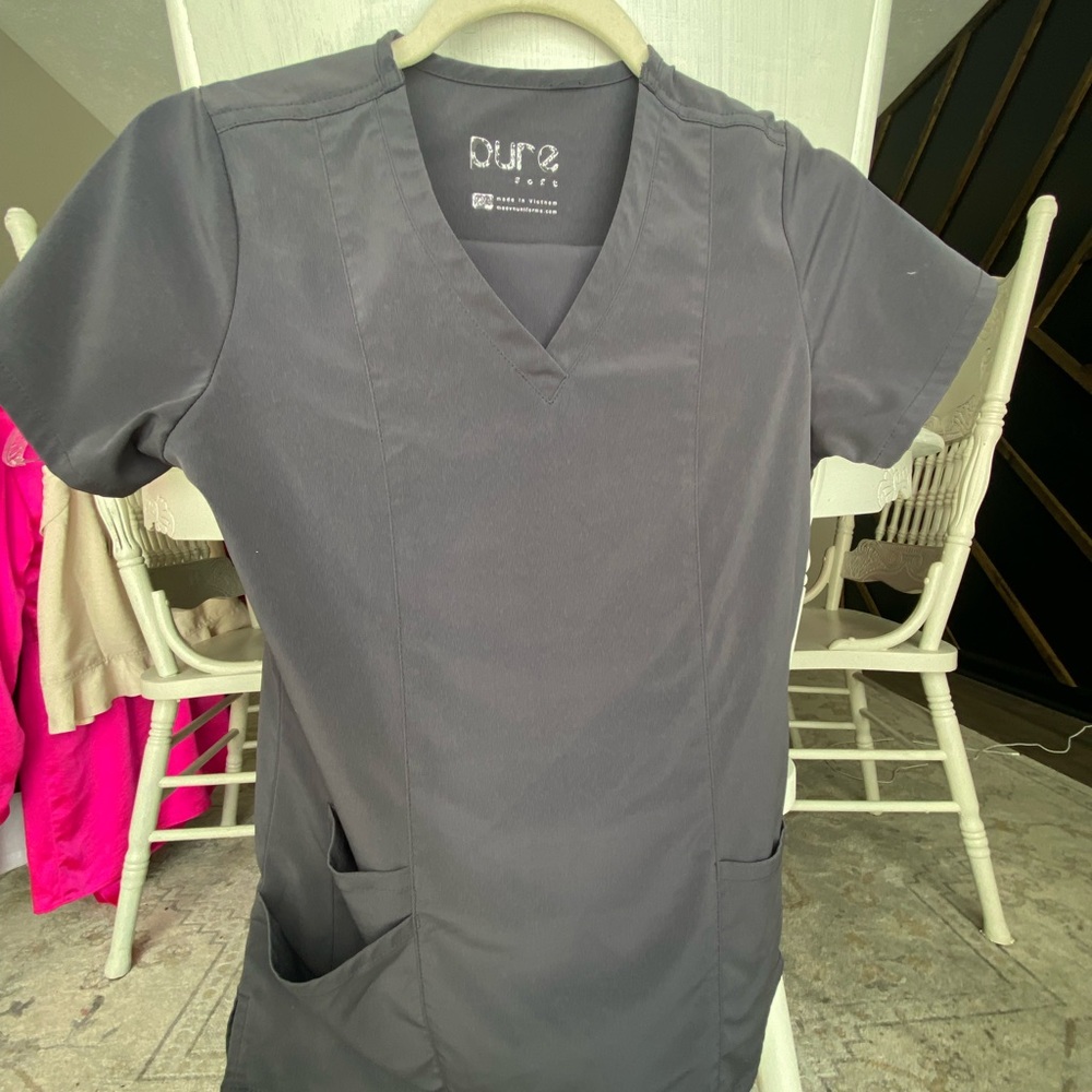 Women’s scrub top and boot cut bottoms